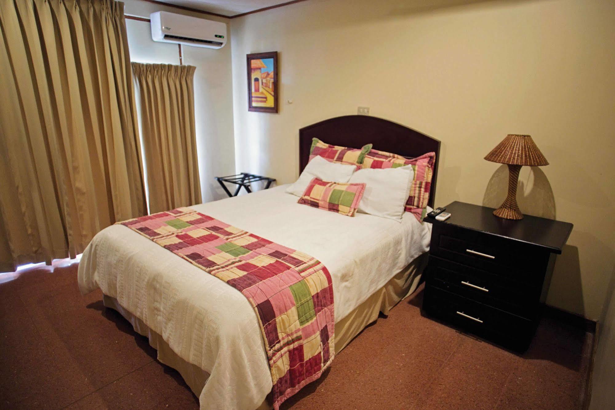 Hotel Cana Brava Inn Canas Ngoại thất bức ảnh