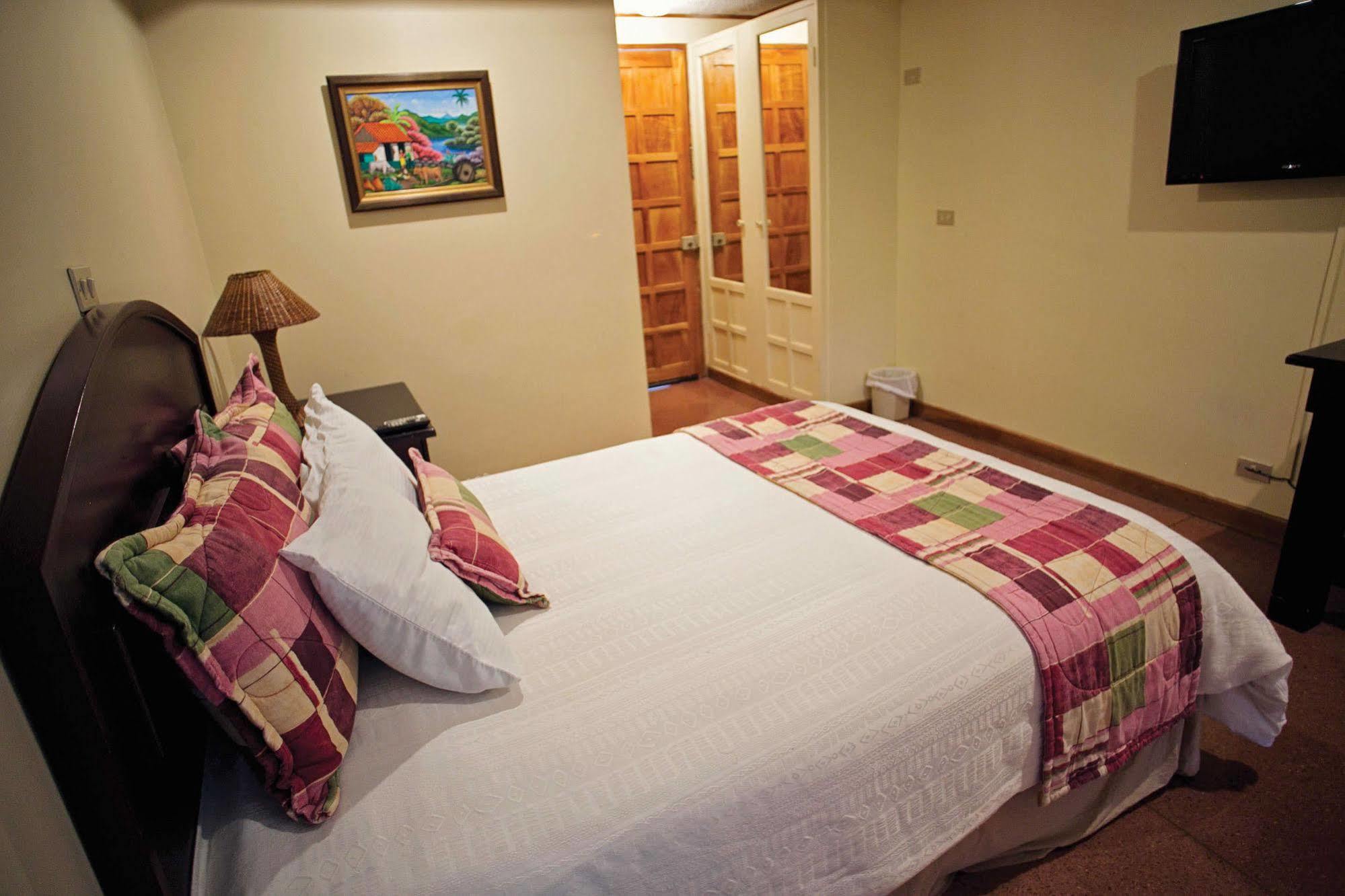 Hotel Cana Brava Inn Canas Ngoại thất bức ảnh