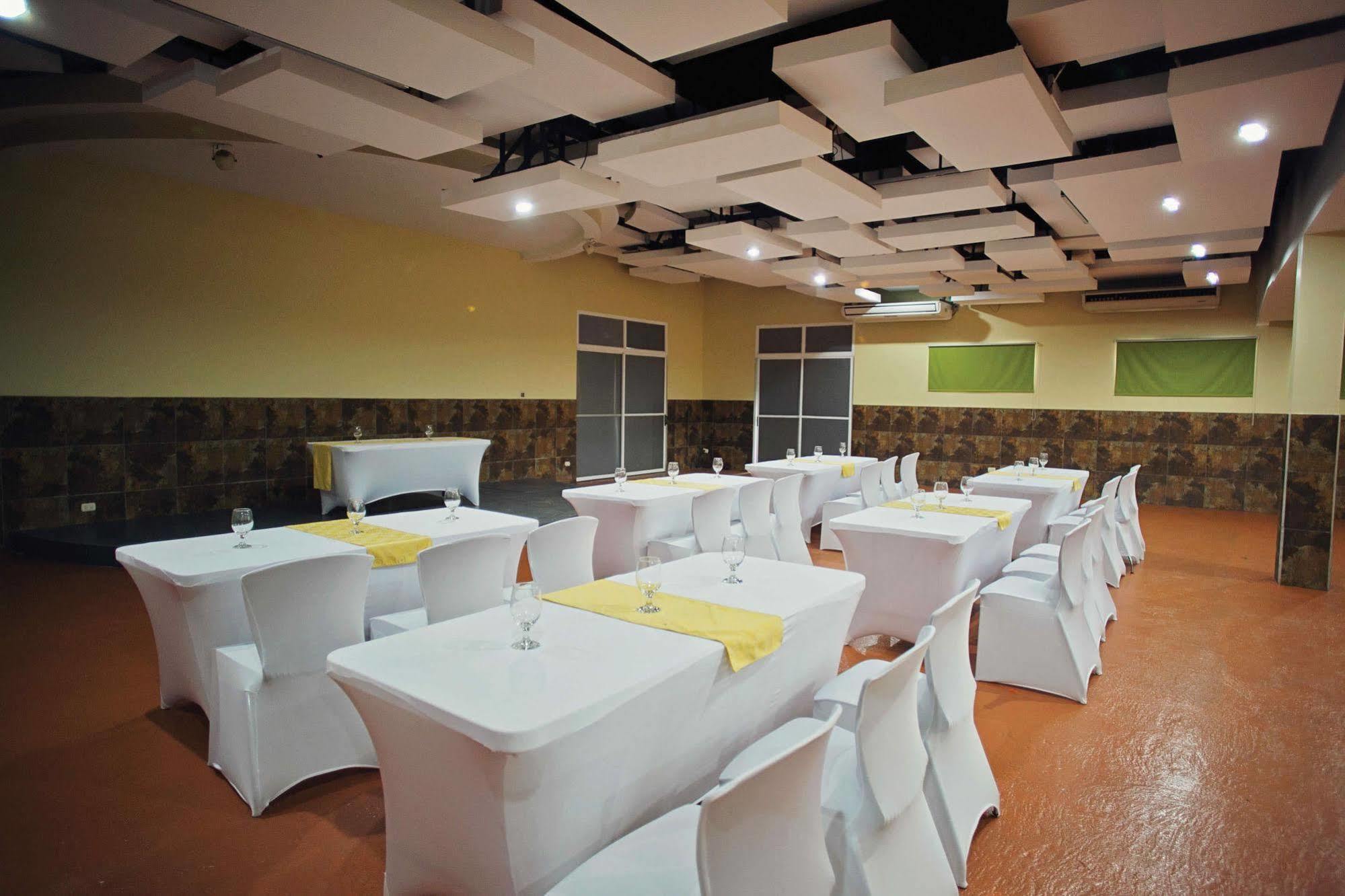 Hotel Cana Brava Inn Canas Ngoại thất bức ảnh